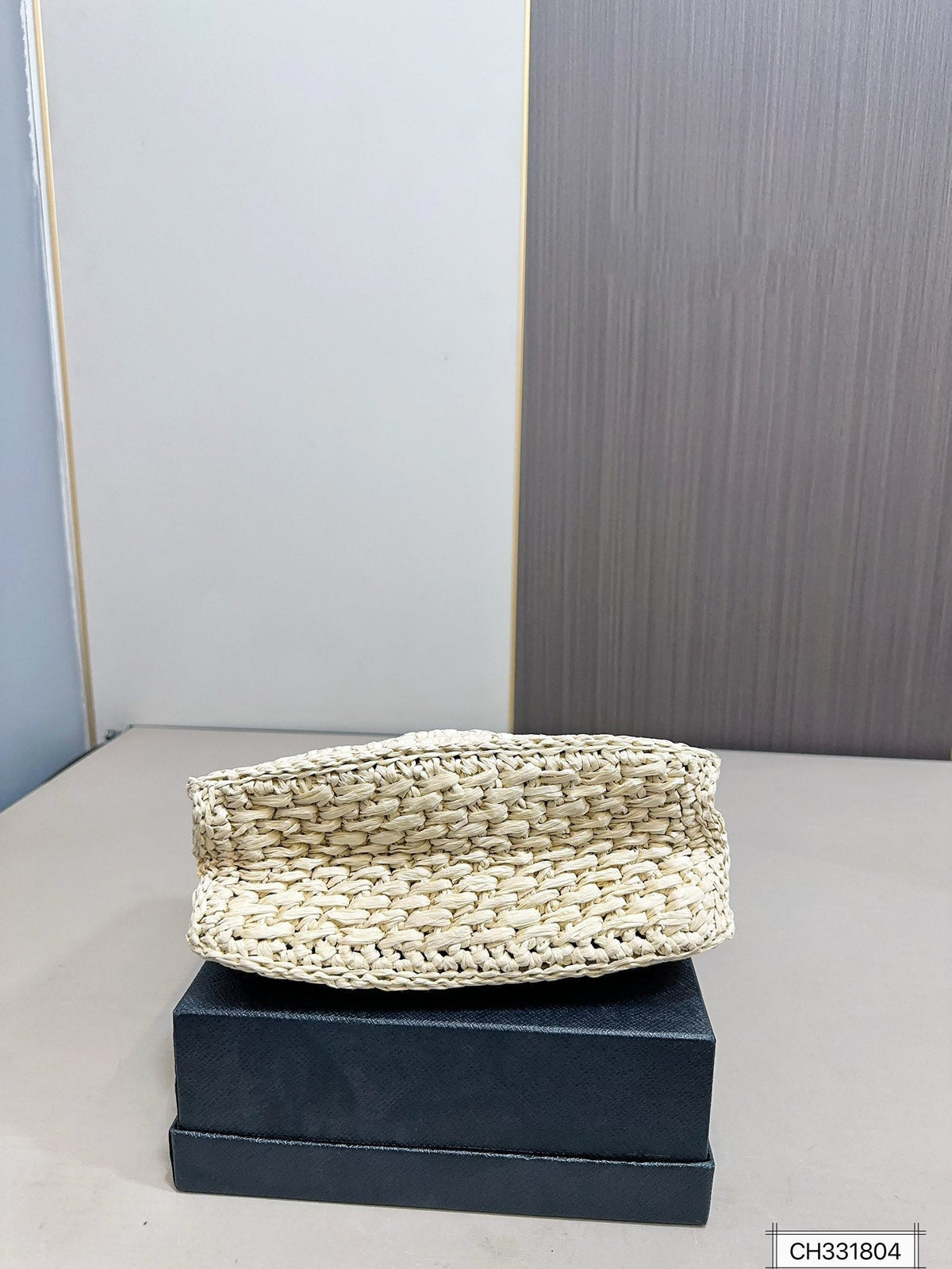 LOEWE Trend Straw Tote Bag 24x19cm