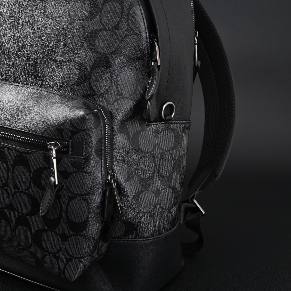 Coach West Backpack – Signature Canvas in Black/Grey